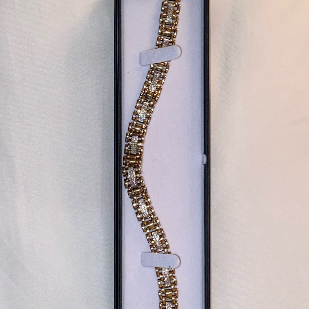 Gold Diamond Bracelet. Real Gold